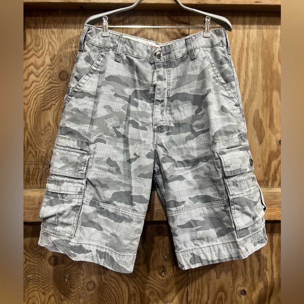 Gray Camouflage Men's Cargo Shorts
